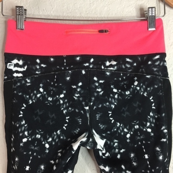 FABLETICS Rio‎ Run Capri - Picture 5 of 14